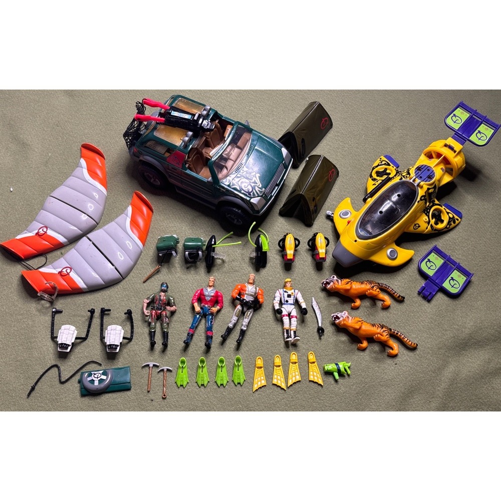 Vintage Johnny Quest Galoob Action Figures Lot Rover Submarine Accessories 1996